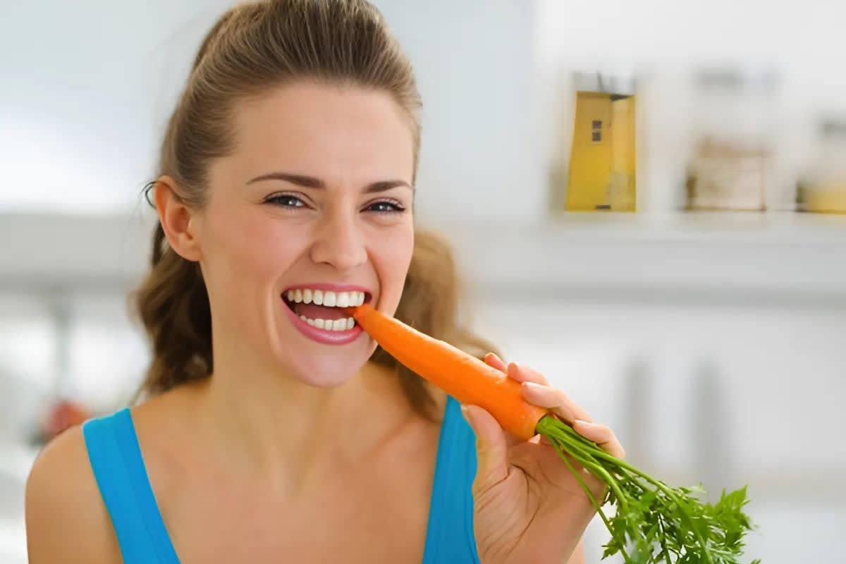Delicious and healthy snacks instead of fast food on the go